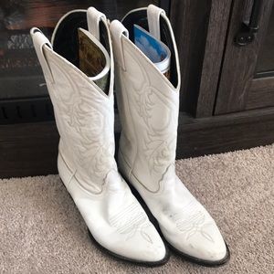 White Tony Lama Western Boots 7.5